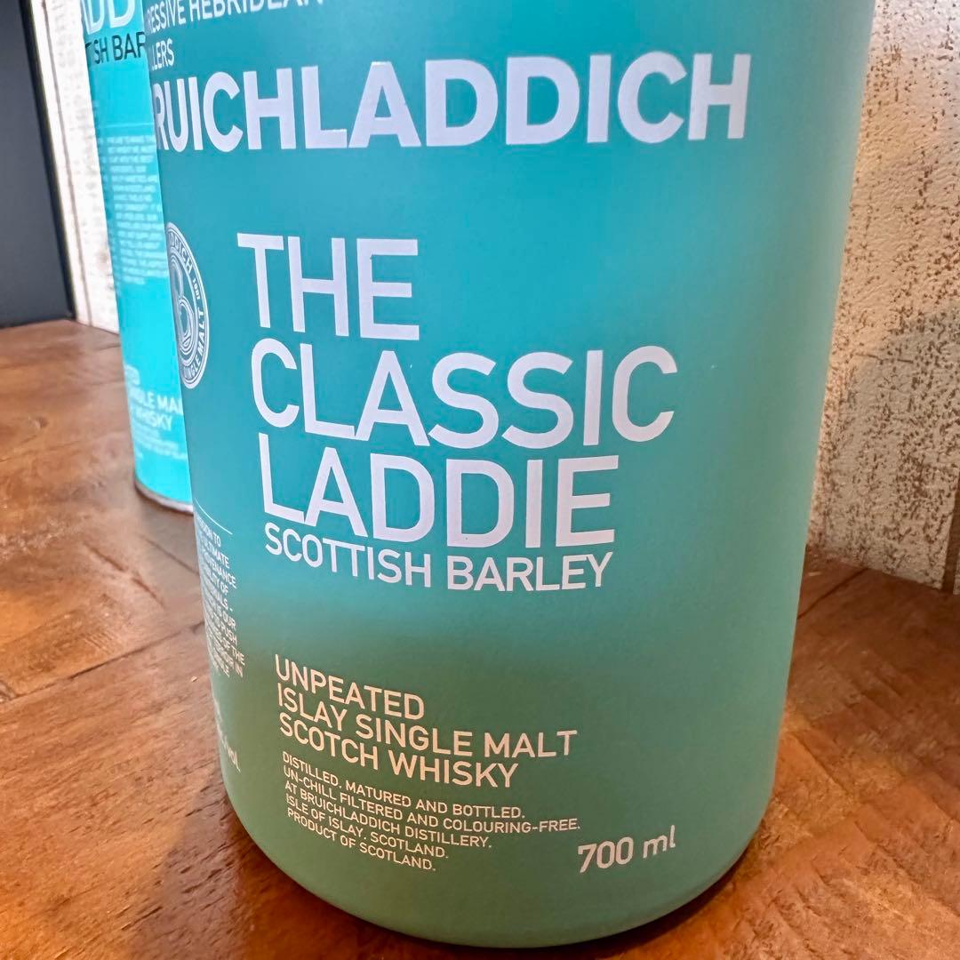 【ブルックラディ】The Classic Laddie 700ml