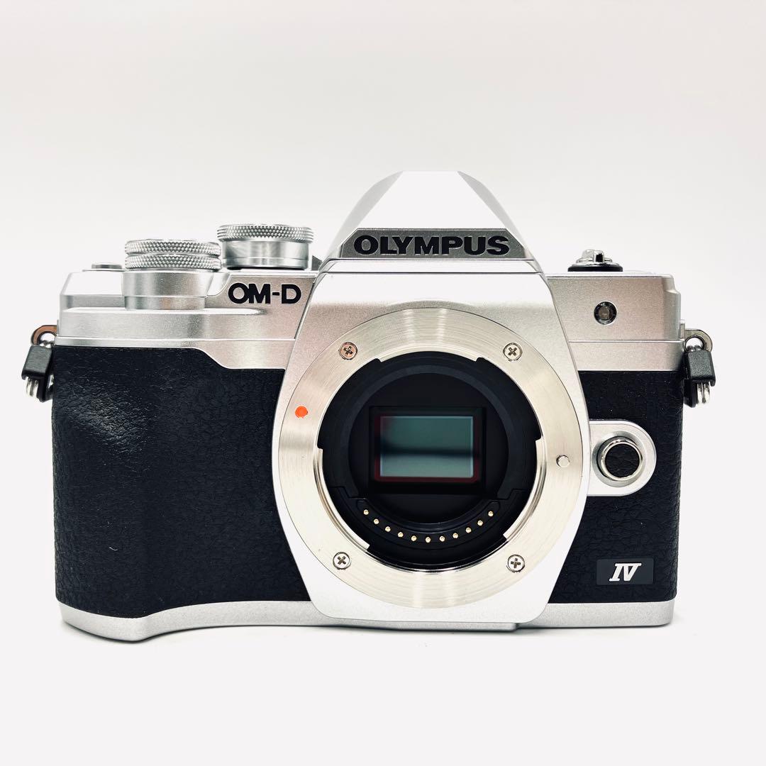 OLYMPUS OM-D E-M10 Mark IV EZ ダブルズームキット！