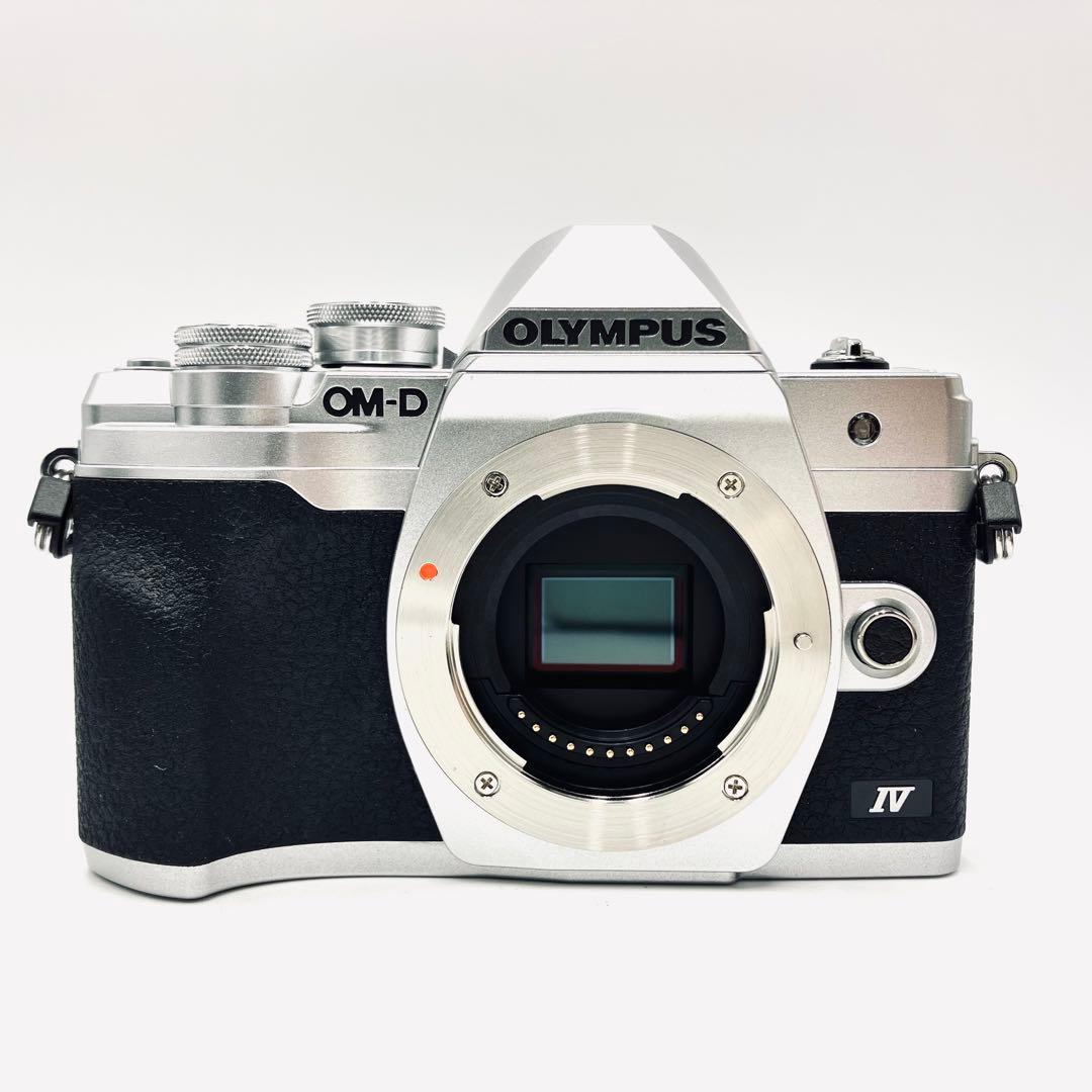 OLYMPUS OM-D E-M10 Mark IV EZ ダブルズームキット！