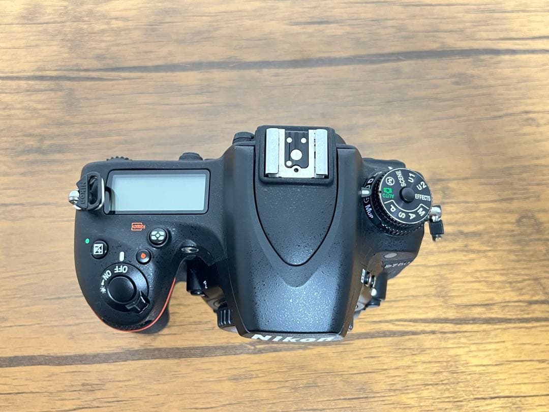 Nikon D750 ボディ＋純正バッテリーグリップ シャッター約1.3万回