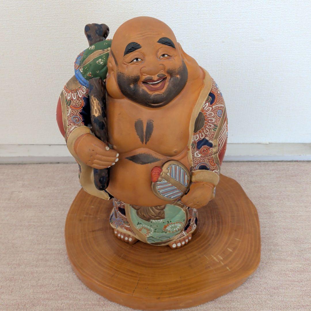 陶器の福の神像 　38㌢　多色使い　台座付き