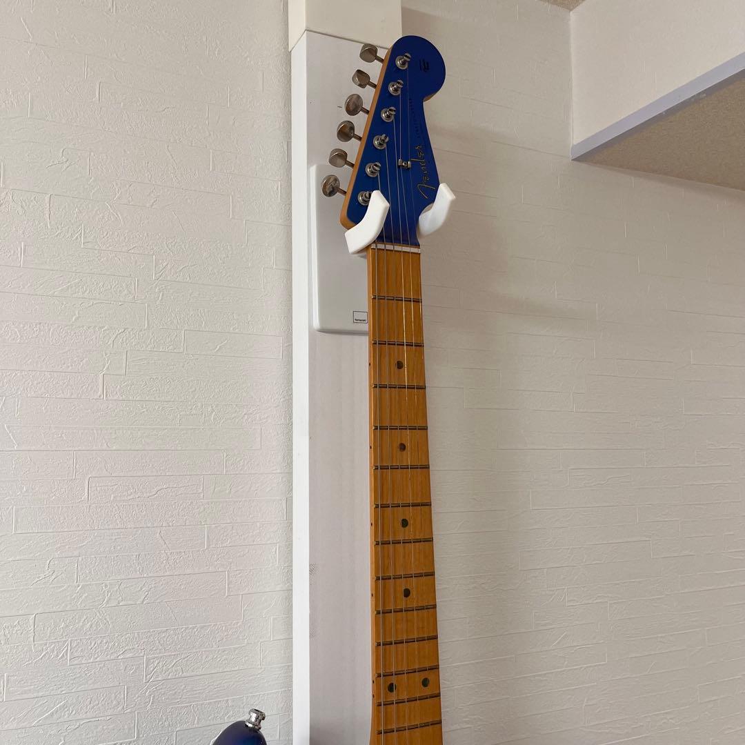 ギター Fender LIMITED H.E.R. STRATOCASTER
