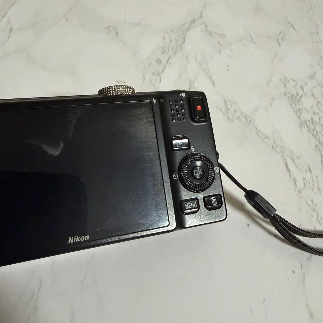 m3497 Nikon COOLPIX S8200 デジカメ　シルバー