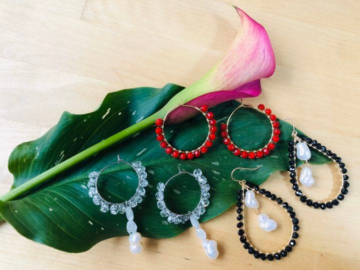 47★新品未使用！花びらのような最高級ケシパールのドロップピアス