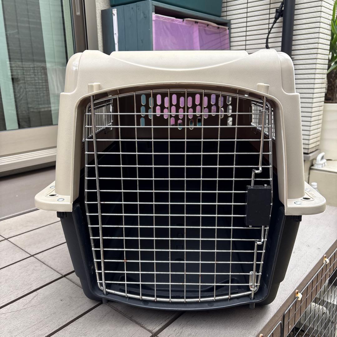 中型犬用プラスチックキャリー