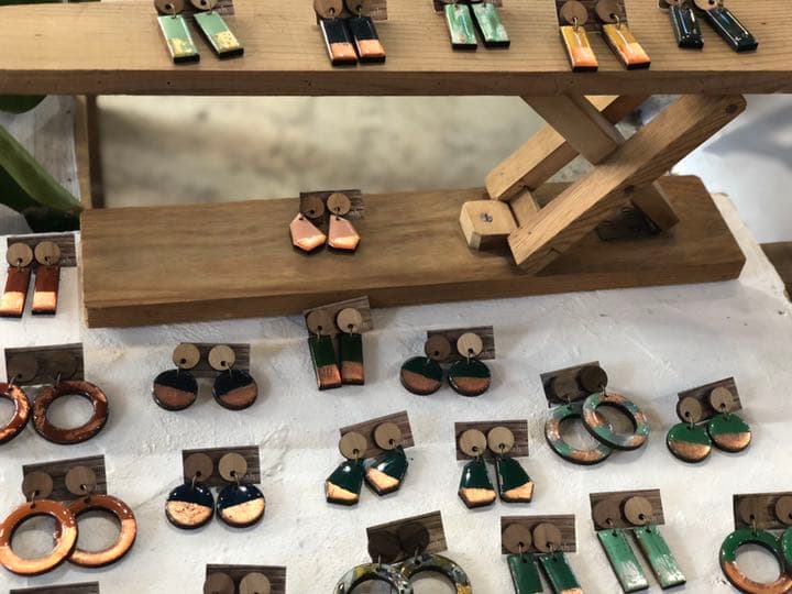 ハンドメイド　ピアス　タスマニアウッド　メルボルン