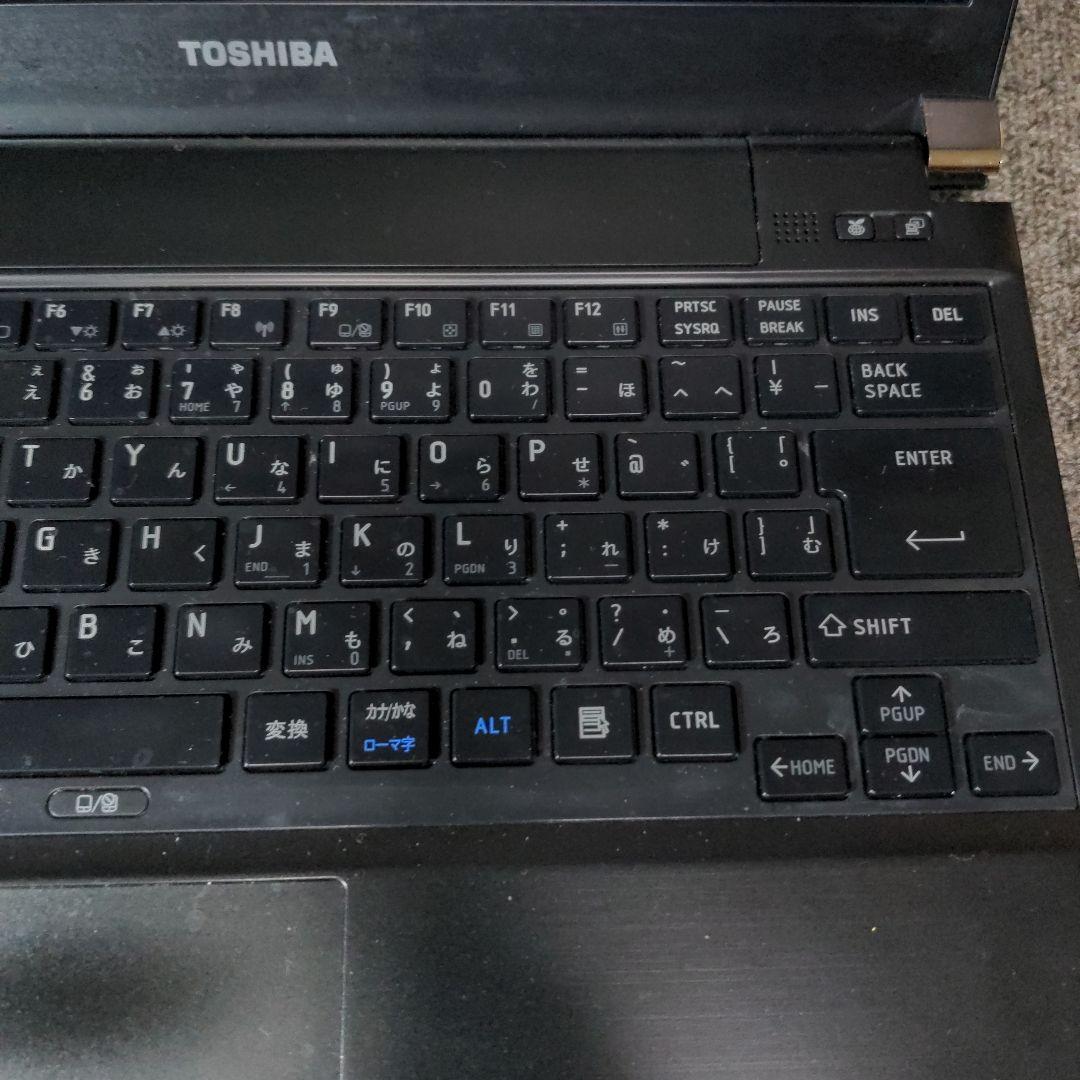 dynabook 13.3インチ i5-2520M 8GB SSD240GB