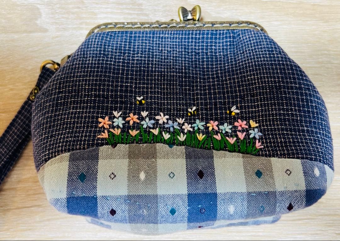 ★新作★がま口ポーチ・財布＊スーちゃん＆ハウス＆いぬ＊ハンドメイド＊